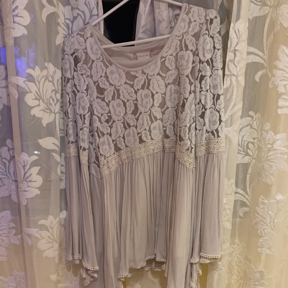 Altar'd State Floral Lace Blouse in Cream